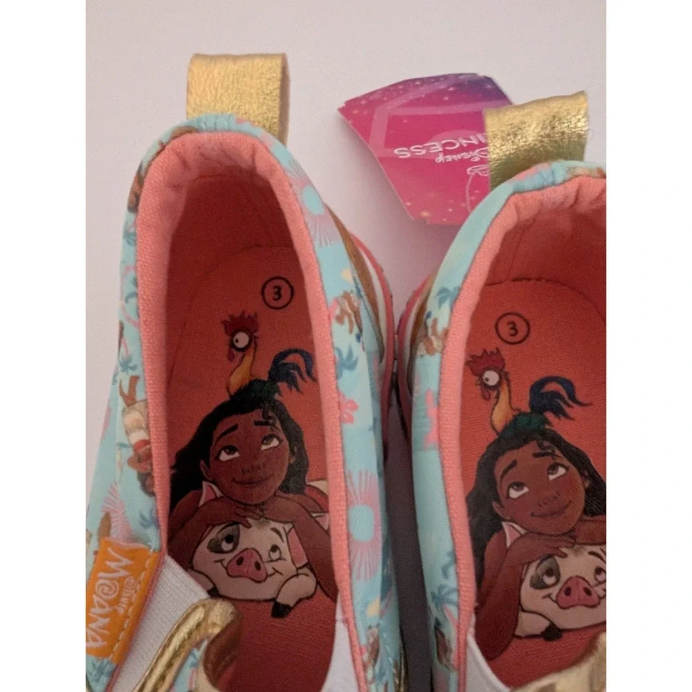 Girl's New Disney Moana Shoes Size 3 Canvas with Rubber Sole Multicolor